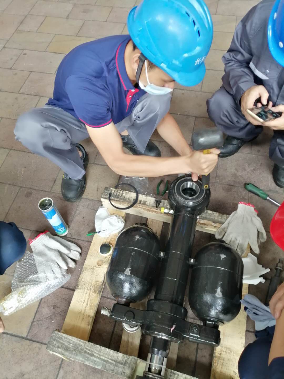 KUKA庫卡機器人平衡缸 KUKA庫卡機器人平衡缸