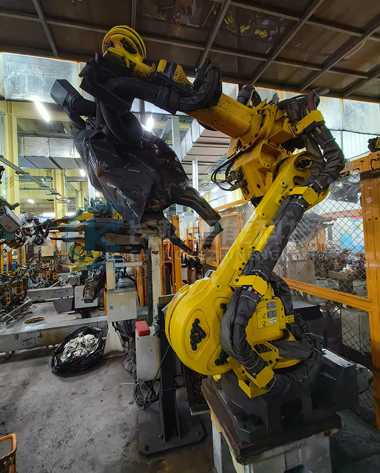 保養發那科高速點焊機器人R-1000iA/100F 保養發那科高速點焊機器人R-1000iA/100F