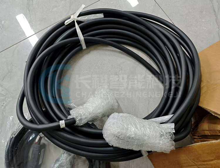 安川DX100機(jī)器人MH-80動(dòng)力纜HW1270736-15 HW1270737-15 安川DX100機(jī)器人MH-80動(dòng)力纜HW1270736-15 HW1270737-15